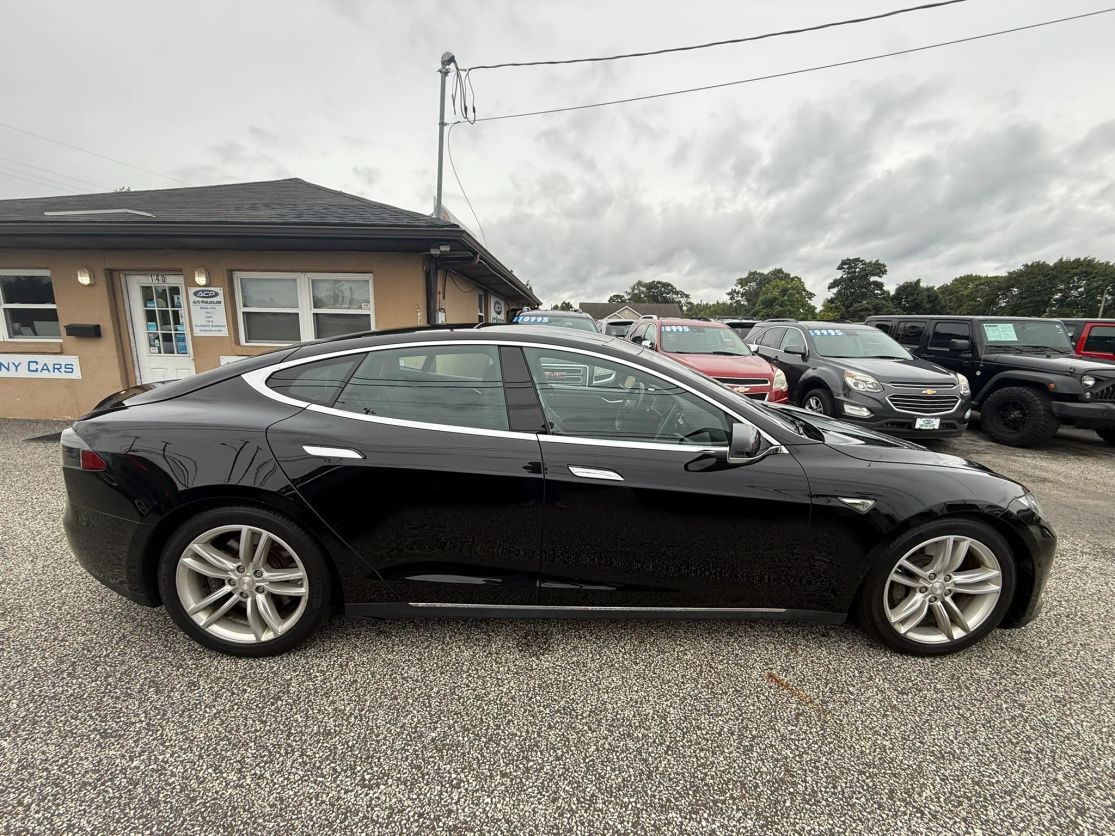 tesla model s 2015 5YJSA1H23FF091826 image tesla model s 2015 5YJSA1H23FF091826 image
